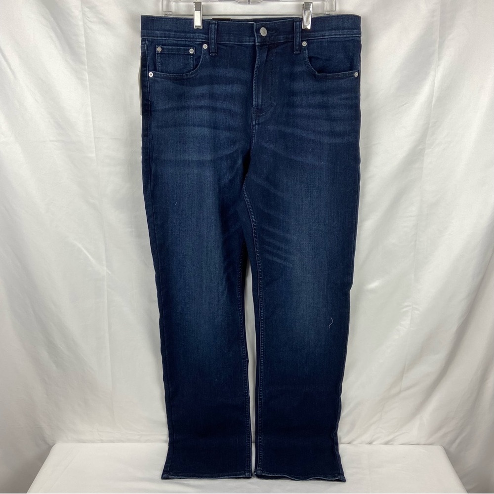 NWT Calvin Klein Men's Straight Leg Stretch Denim Blue Jeans Size 34x34